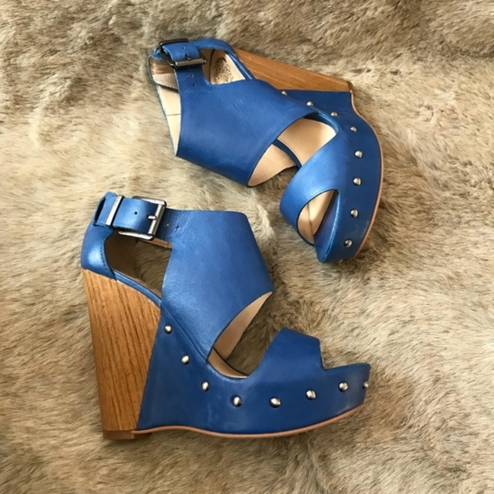 Vince Camuto Matta Wedges